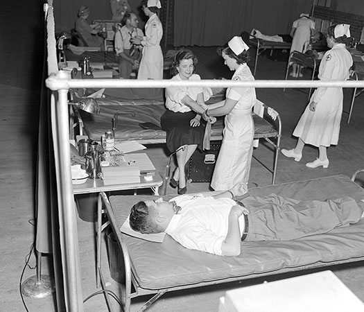 APL staff members give blood at the Silver Spring Armory (1951)