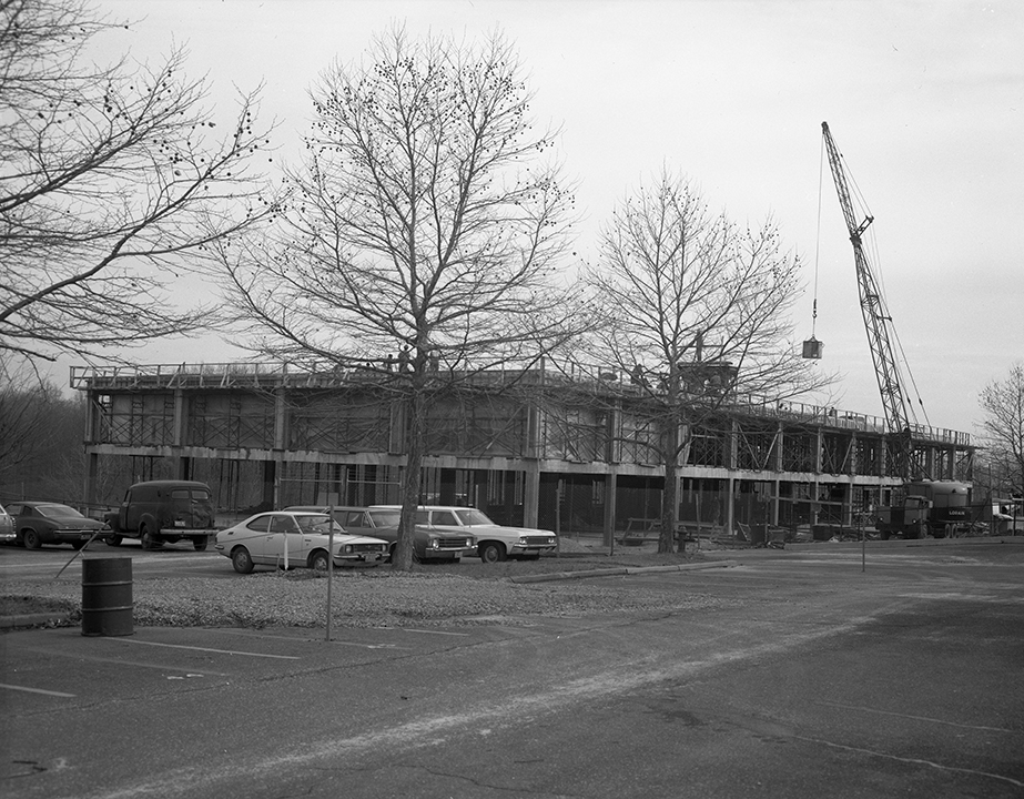 Building 8 (1975)