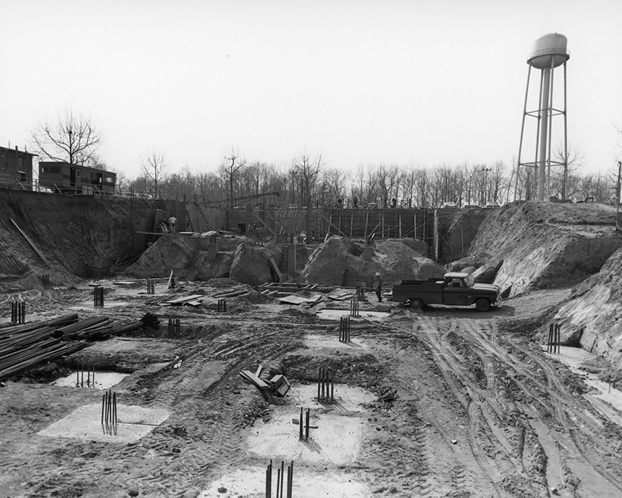 Construction of Building 6 (1967)