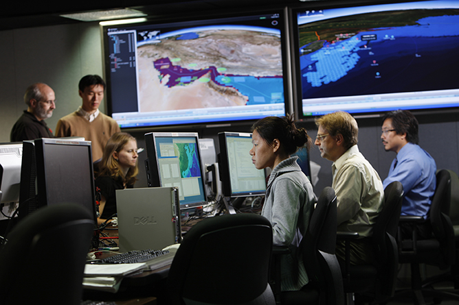 APL engineers (from left) Jon Lindberg, Wirak Lim, Emily Hebeler, Jin Zhang, Bryan Gorman, and Nigel Tzeng