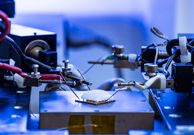 A close-up look at the testing and ice buildup on a CHESS-based thermoelectric device.