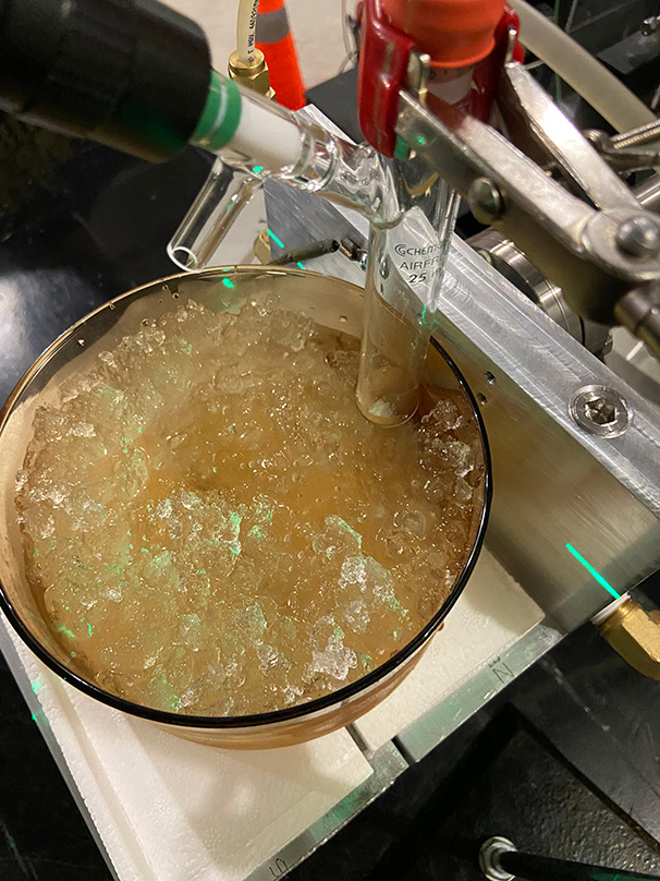 Placement of the reaction tube containing XeF2 crystals