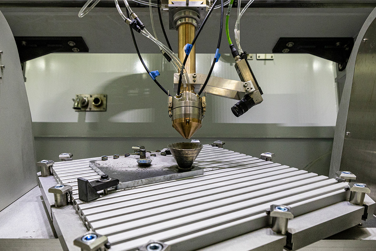 Additive manufacturing machinery