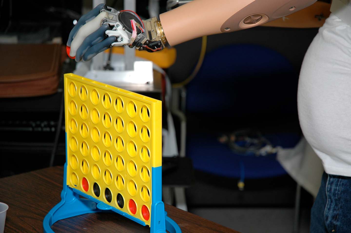 Jesse Sullivan demonstrates the capabilities of the Proto 1 prosthetic arm system while playing Connect 4