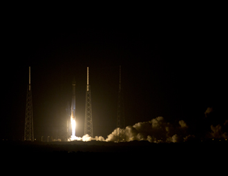 Atlas V rocket launches